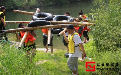 民泰銀行開展團員青年拓展訓練活動