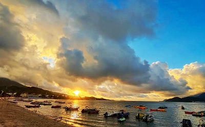 團建丨夏日炎炎，一起吹吹海風吧!