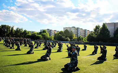 軍訓(xùn)心得-軍訓(xùn)為始，砥礪前行